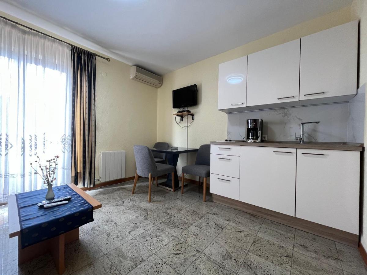 Holiday Apartments Sonne Rovinj Exteriör bild